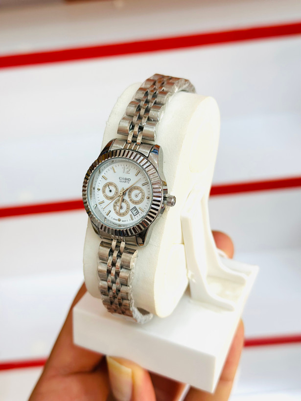 ساعت مچی کاسیو CASIO زنانه بند استیل طرح سه موتور