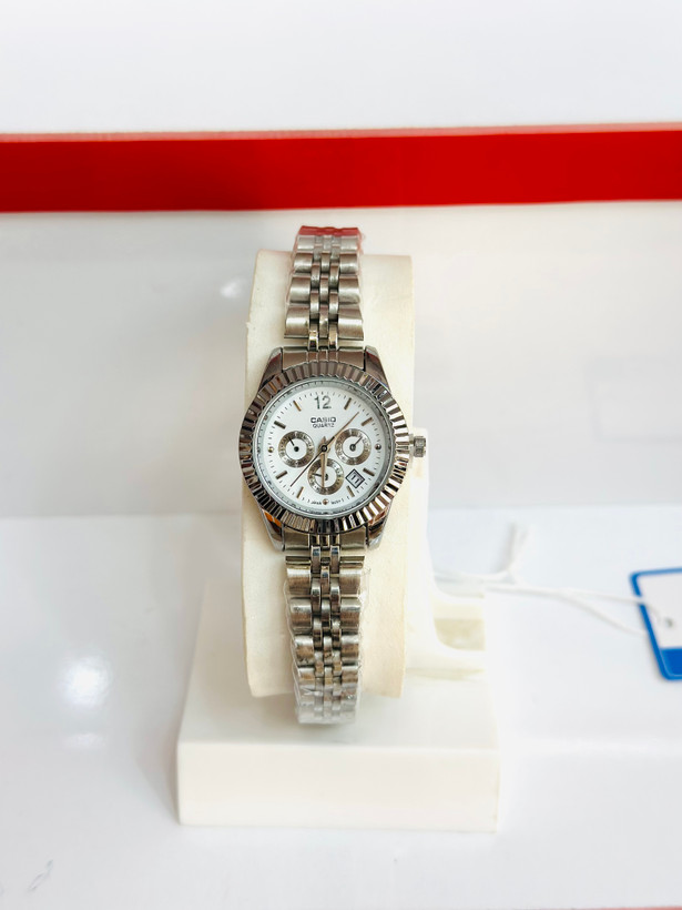 ساعت مچی کاسیو CASIO زنانه بند استیل طرح سه موتور