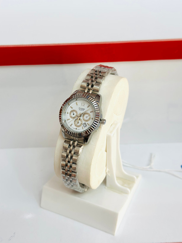 ساعت مچی کاسیو CASIO زنانه بند استیل طرح سه موتور