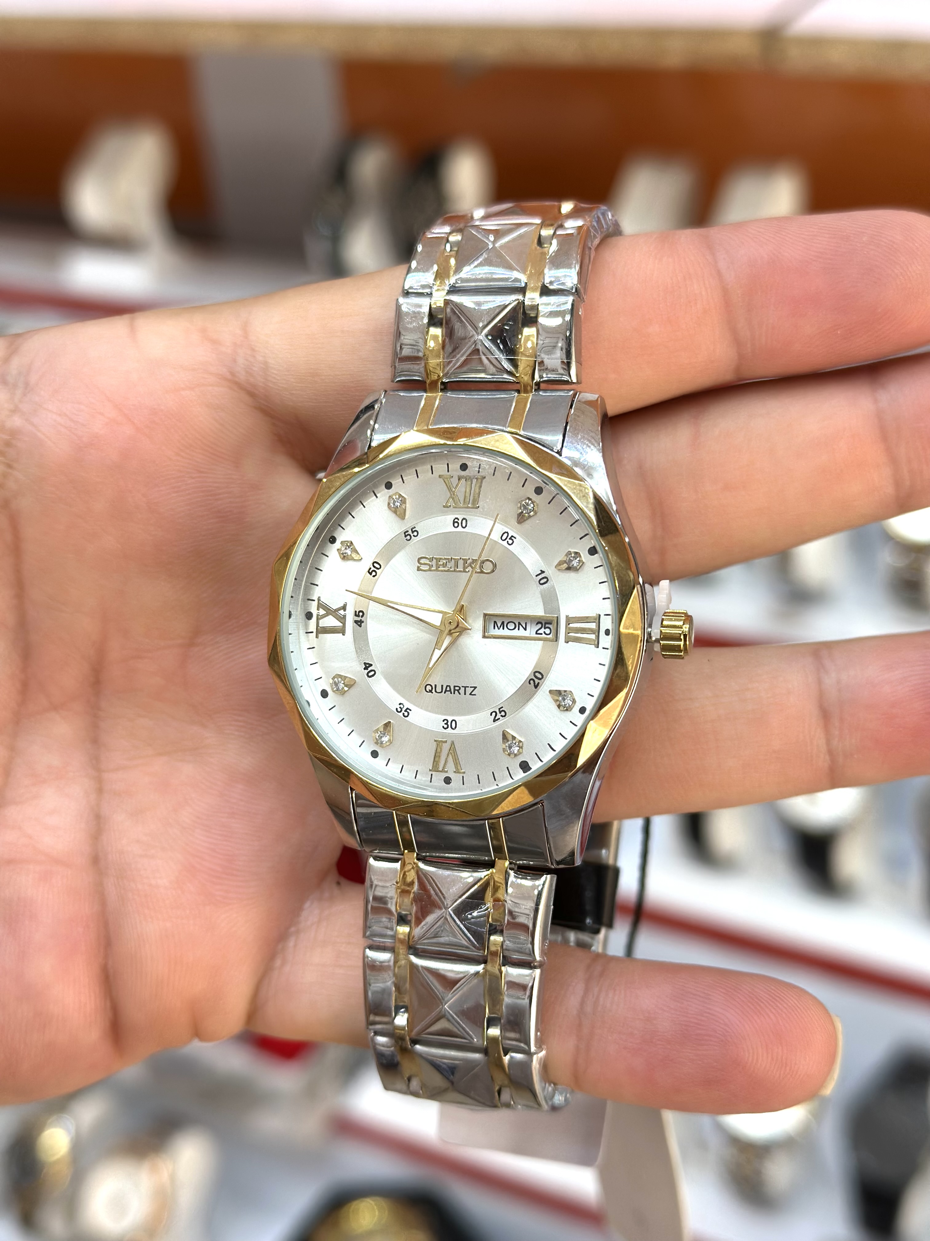 ساعت مچی مردانه سیکو SEIKO الماسی بند استیل